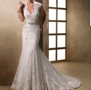 Maggie sottero Carolina